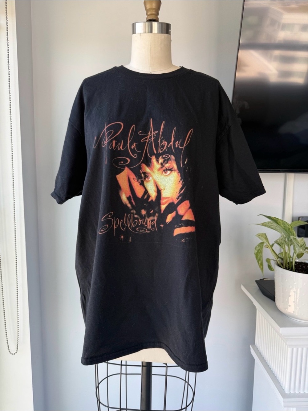 Gildan Paula Abdul Spellbound Graphic Tee